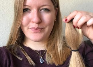 Wie man mit abgeschnittenen Haaren Kranken helfen kann Anna Leena Wacker hält ihren abgeschnittenen Zopf in die Kamera.