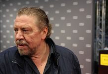 “Leider schaffe ich nur zwei Filme” Armin Rohde auf dem roten Teppich von Christian Schwochows neuem Film "Deutschstunde".