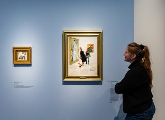 Eintritt frei: Halloween-Special in Hamburger Museen Frau vor Gemälde