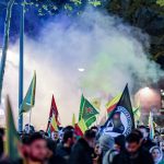 Erneute Demonstration gegen Syrienoffensive Rauch von Feuerwerkskörpern steigt über einer Demonstration von Kurden im Hamburger Schanzenviertel auf. Die Demonstranten sind gegen die türkische Militäroffensive in Nordsyrien auf der Straße.