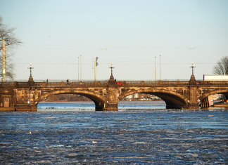 Lombardsbrücke wird restauriert Lombardsbrücke Hamburg