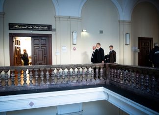 KZ-Wachmann vor Gericht: Zeuge aus den USA Gerichtsgebäude von innen.