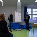 Die Gruppe präsentiert ihre Ergebnisse
