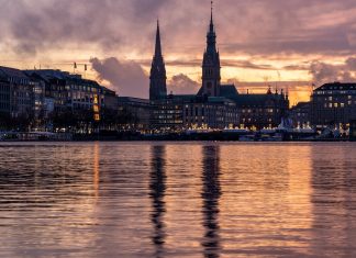 Reicher, linker, ungesünder: Wo Hamburg vorne liegt Hamburger Binnenalster zur Vorweihnachtszeit. Foto: Pixabay