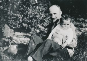 Brigitte Alexander und ihr Vater Fritz Solmitz, bevor Solmitz im KZ Fuhlsbüttel inhaftiert wurde.