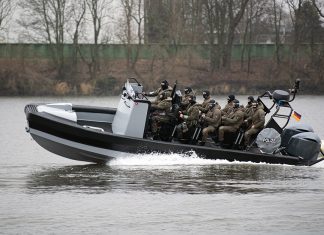 Eine halbe Million Kosten: Erstes Schnellboot für das SEK Erstes Schnellboot für SEK der Polizei Hamburg.