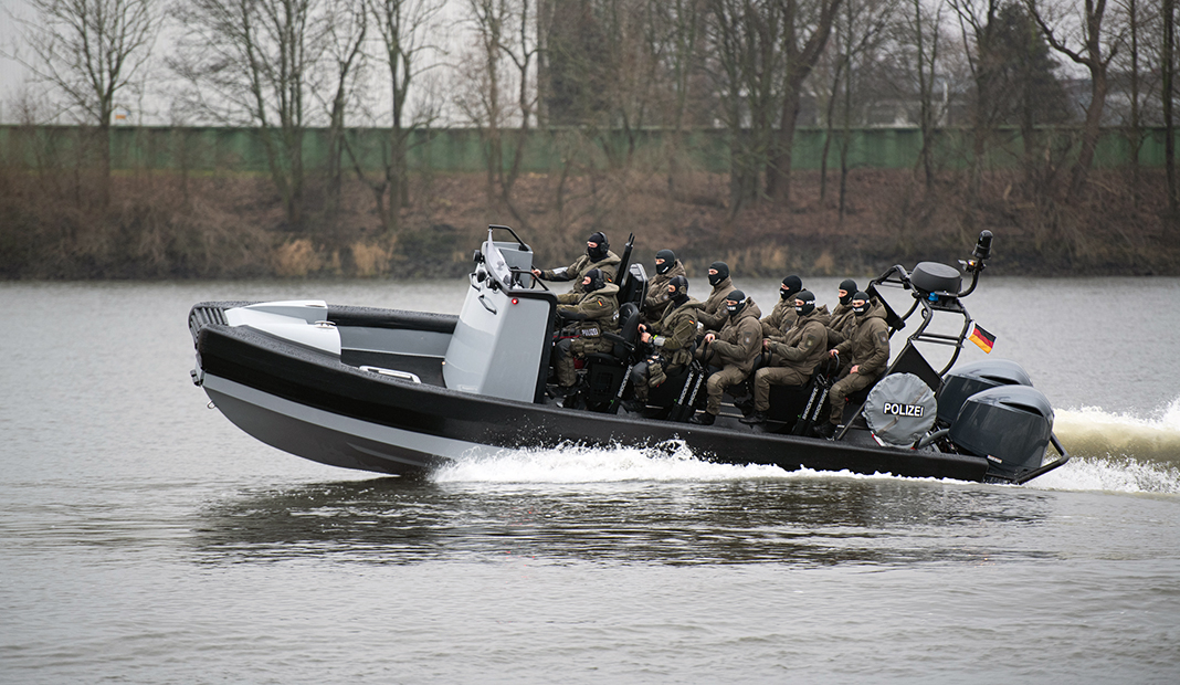 Erstes Schnellboot für SEK der Polizei Hamburg.