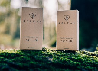 Start-up: Kondome gegen den Klimawandel Zwei Verpackungen der Kondome des Start-ups Releaf