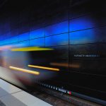 Should we make trams great again? A subway rides into the station "Hafencity Universität" in Hamburg.