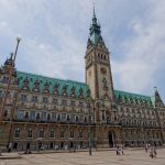 Senat beschließt weitere Corona-Lockerungen Rathaus Hamburg, Senat