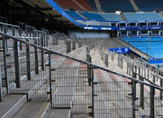 Leere Stadien: Wie HSV-Fans die Geisterspiele erleben Seit Corona bleiben auch die Plätze in der Nordkurve leer. Foto: Maja Andresen