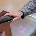 Keimfreie Rolltreppen in der Europa Passage? Keimfreie Handlauf einer Rolltreppe in der Europa Passage