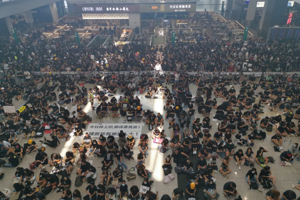 Protest in Hongkong am Flughafen im Sommer 2019. Foto: Hongkongerin Iris Wang 王紫綾.