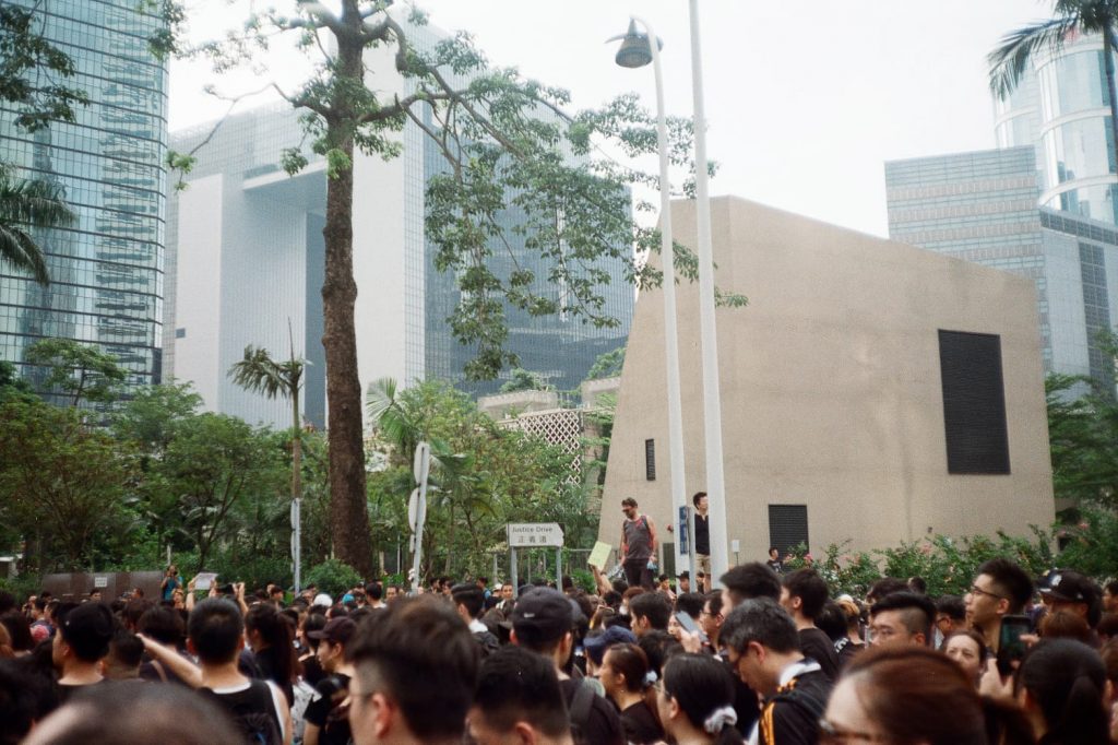 Dieses Foto entstand bei dem bislang größten Protest in Hongkong mit etwa zwei Millionen Teilnehmer*innen. Foto: Hongkongerin Iris Wang 王紫綾.