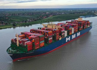Größtes Containerschiff der Welt verlässt Hamburg HMM ALGECIRAS-das-weltgrößte-Containerschiff-im-Hamburger-Hafen