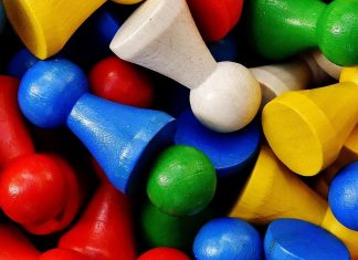 “Kinderspiel des Jahres 2020” steht fest Bunte Spielfiguren für Kinderspiele