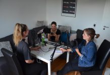 FINK Funk: Wie werde ich FINK-Redakteur*in? Aniko, Eva und Chiara sprechen über die Bewerbung am Podcast-Tisch