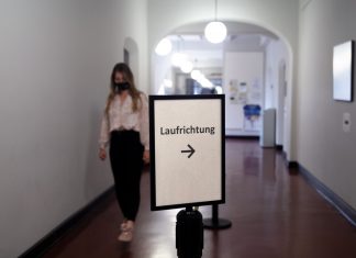 Rangezoomt: Wie lief das digitale Semester an der HAW Hamburg? Die Flure der HAW Hamburg sind nahezu menschenleer.