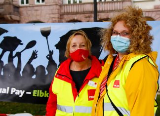 Elbkinder-Kitas: Servicekräfte streiken und fordern mehr Lohn Elbkinder-Kita Streik: Dagmar Hegermann und Hilke Stein über den Warnstreik. Foto: Pia Röpke