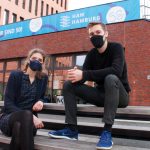 FINK Funk: Die FINK-Redaktion von morgen Lucas und Aniko auf dem HAW Campus