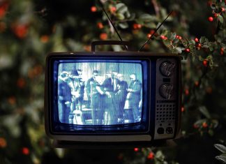 Weihnachten & Chill: Filmtipps für die Feiertage Film- und Serientipps für die festliche Zeit