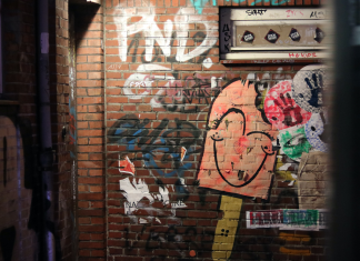 Konzerthalle wird zur Tagesunterkunft für Obdachlose Die Markthalle in der Nähe des Hauptbahnhofs.