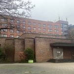 Weihnachten in der Kirche – oder doch im Parkhaus? Die-Kirche-am-Krankenhaus-in-Hamburg-Schnelsen.