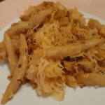 Schupfnudeln mit Kraut: Ein Weihnachtsmarkt-Klassiker in Süddeutschland Schupfnudeln mit Kraut: Ein Klassiker auf den süddeutschen Weihnachtsmärkten. Das Rezept jetzt im Adventskalender von FINK.HAMBURG. Foto: Patrick Nägele