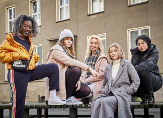 “Druck” in Dauerschleife Die Druck-Girlgang: Sam, Hanna, Kiki, Mia und Amira. Foto: ZDF/Bantry Bay/Gordon Muehle