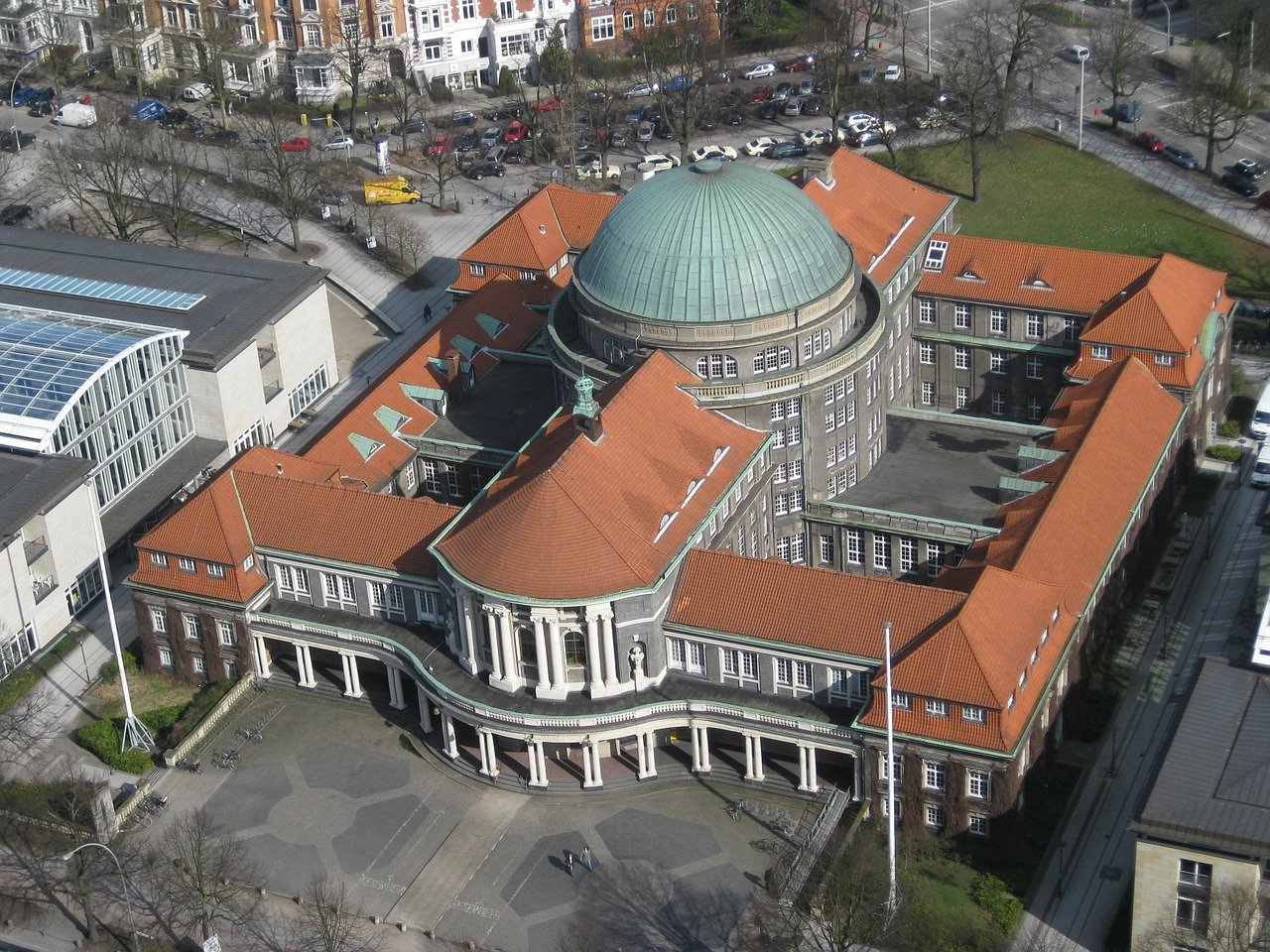 Die Universität Hamburg von oben.