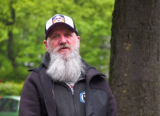 Vom “Arschlochkind” zum Weihnachtsmann Udett Schaffrath