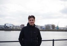 Im Rollstuhl durch Hamburg Stadtführung, Hamburg, Rollstuhl