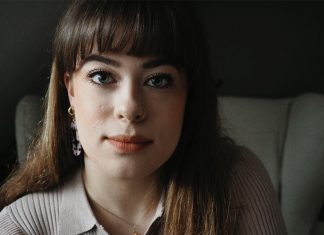 “Ich habe Leute beim Sterben und Genesen begleitet” Pflege: Ein Porträt der Intensivkrankenschwester Juliane. Foto: Juliane Lalla