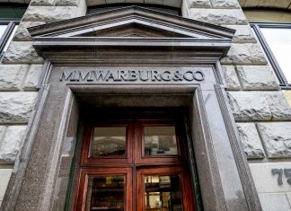 Cum-Ex-Deals: Ehemaliger Mitarbeiter der Warburg-Bank verurteilt Cum-ex, Cum-ex-Prozesse, Warburg-Bank, Warburg, Steuerhinterziehung