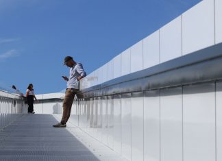 Hilfe gegen die Einsamkeit: Die Magie der kleinen Begegnungen Soziale Gesundheit: Die junge Generation ist zwar online stark vernetzt, fühlt sich jedoch oft einsam