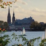 Sommerinterviews dieses Jahr erstmals crossmedial Hamburg Panorama mit Blick auf die Elphie