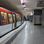 Namen für U5-Haltestellen gesucht U5: Einfahrende U-Bahn (Symbolbild)