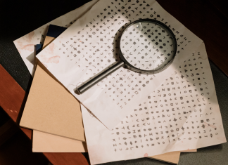 “Der Antisemitismus ist der älteste Verschwörungsmythos, den wir kennen” versteckter Antisemitismus: Codes und Chiffren