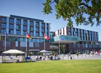 Nur noch “Dienst nach Vorschrift” im UKE Eingang des UKE