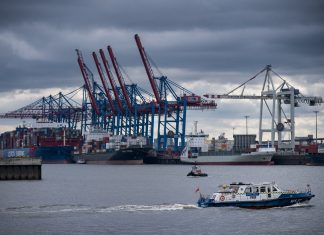 Hamburger Hafen: Wirtschaft wünscht sich stärkere Vernetzung mit Bremen Hamburger Hafen, Wirtschaft, Mittelstand, Hamburger Wirtschaft