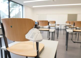 Förderpaket soll Hamburgs Schüler:innen unterstützen Schulschließung wegen der Corona-Pandemie.