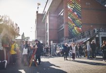 Kunst, Musik und Engagement: Die Millerntor Gallery 2025 startet Kulturtipps Hamburg - Millerntor Gallery. Foto: Lars Jockumsen.