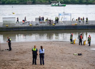 DLRG warnt vor Baden in der Elbe Baden Elbe: Die DLRG warnt davor nach dem Tod eines 13-Jährigen.