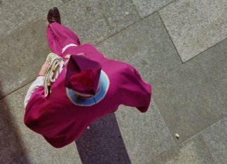 Mehr Austritte in der katholischen Kirche Hamburg Katholische Kirche Hamburg: Pastor