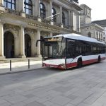 Neue Busfahrpläne für die Sommerferien Seitenansicht von einem Bus der Hamburger Hochbahn AG