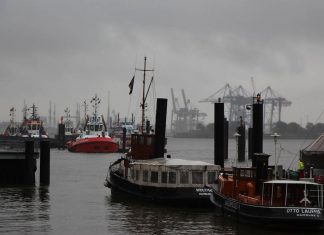 Wettervorhersage: Regen und Sturm in Hamburg Hamburger Hafen bei Sturm. Foto: Karsten Bergmann/Pixabay