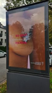 Brustkrebs Kampagne der Stiftung Mammazentrum Hamburg mit einer Brust und Slogan