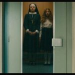 Rezension Serviam – Ich will dienen:Die Schwester und Martha im Aufzug