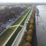 Deicherhöhung in Wilhelmsburg abgeschlossen Deicherhöhung des Klütjenfelder Hauptdeichs: ein Foto aus der Vogelperspektive.