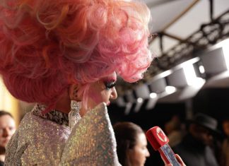 #PFUIFA: Olivia Jones rügt WM-Botschafter Salman Olivia Jones kritisiert WM Botschafter Foto: Stine Schumacher